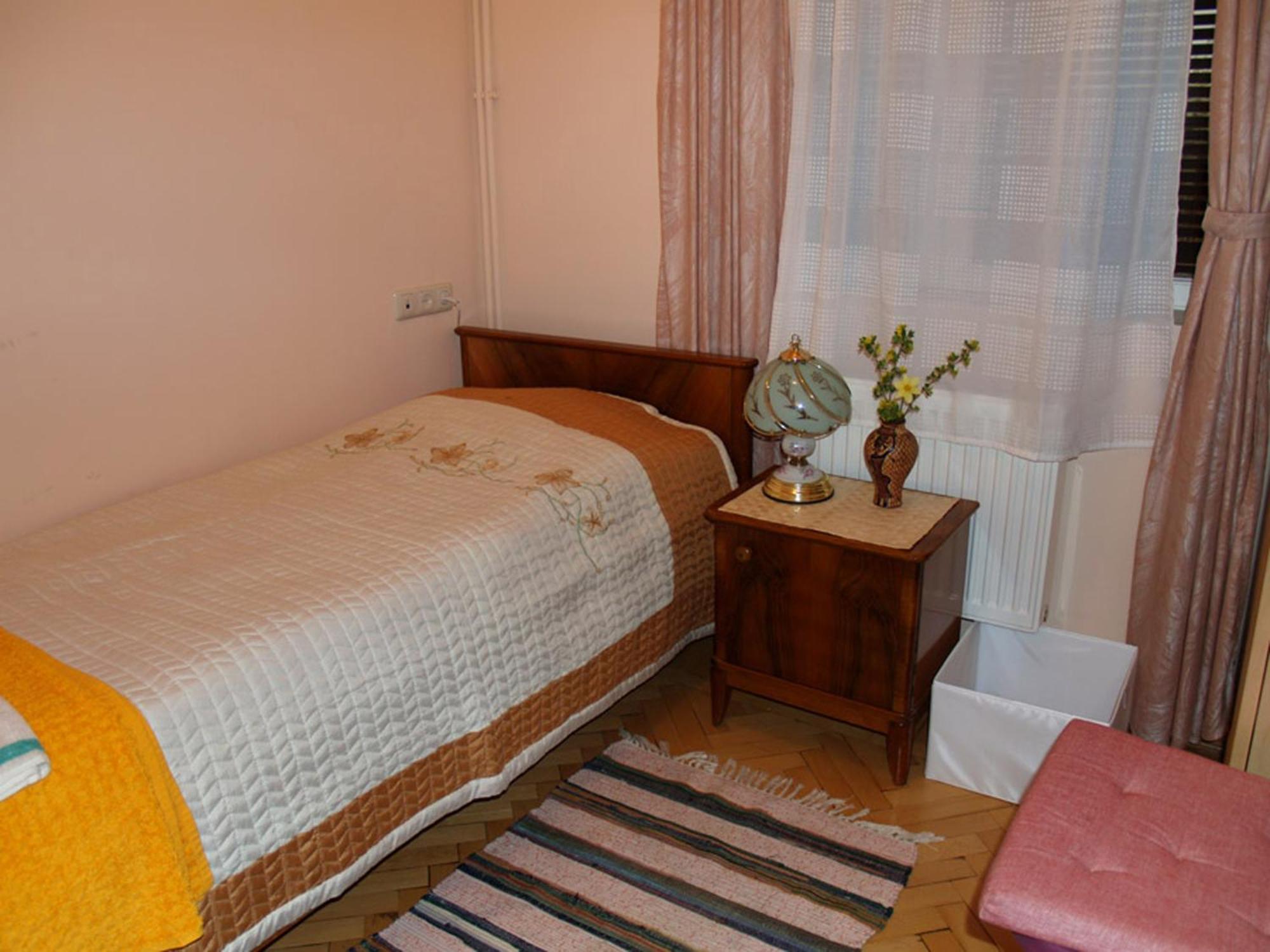 Three Jugs B&B Jrvezh Luaran gambar